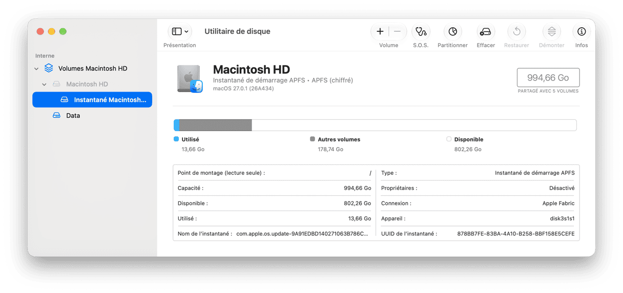 Utilitaire de disque macOS affichant la capacit&eacute; de stockage de Macintosh HD et les d&eacute;tails du volume APFS